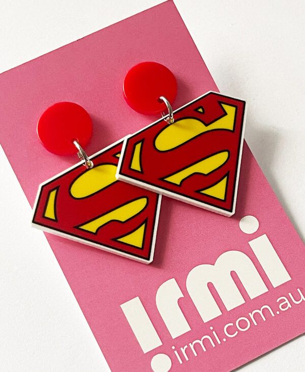 SUPERMAN S EARRINGS
