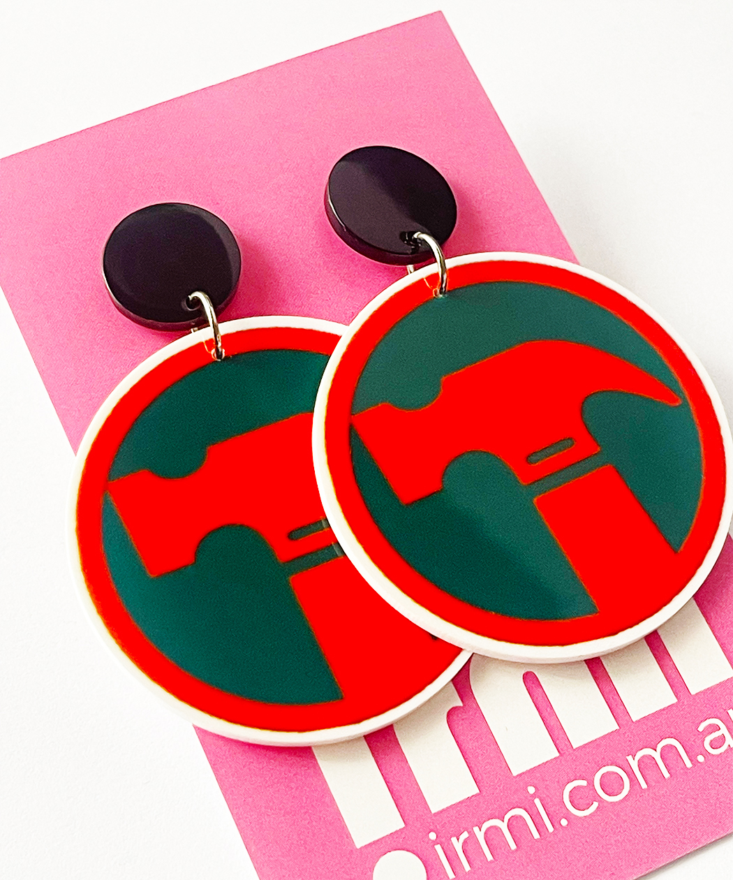 These Bunnings-inspired earrings are a fun and quirky tribute to the iconic Australian hardware store.