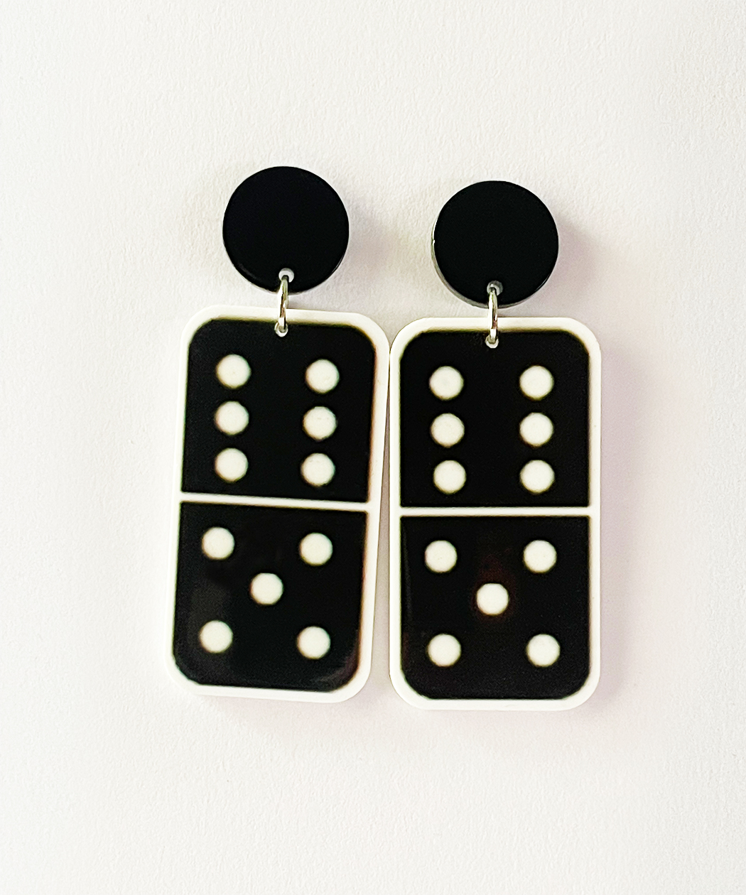DOMINOS
